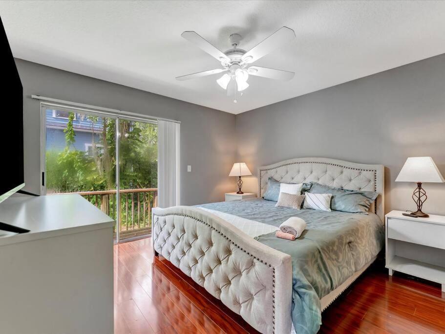 Villa 10min To Downtown 3bd 2 Fullbath Tampa
