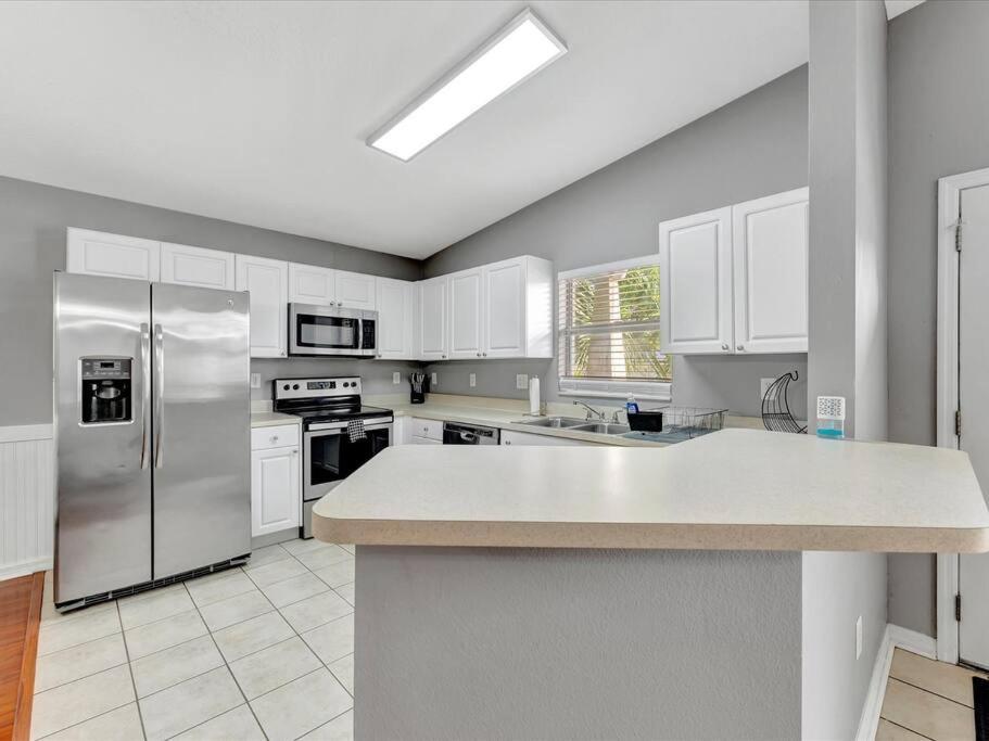Villa 10min To Downtown 3bd 2 Fullbath Tampa