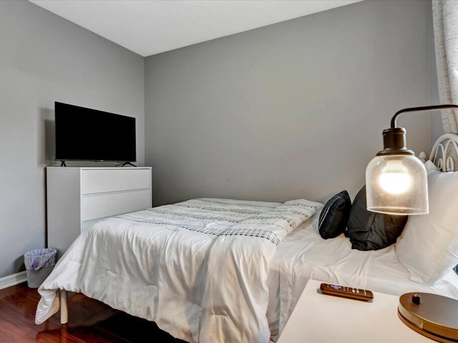 Villa 10min To Downtown 3bd 2 Fullbath Tampa